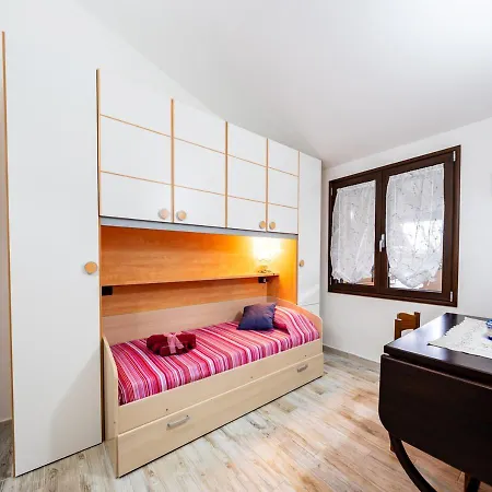 Rosa Apartment Tertenìa