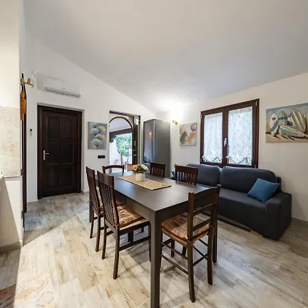 Rosa Appartement Tertenìa